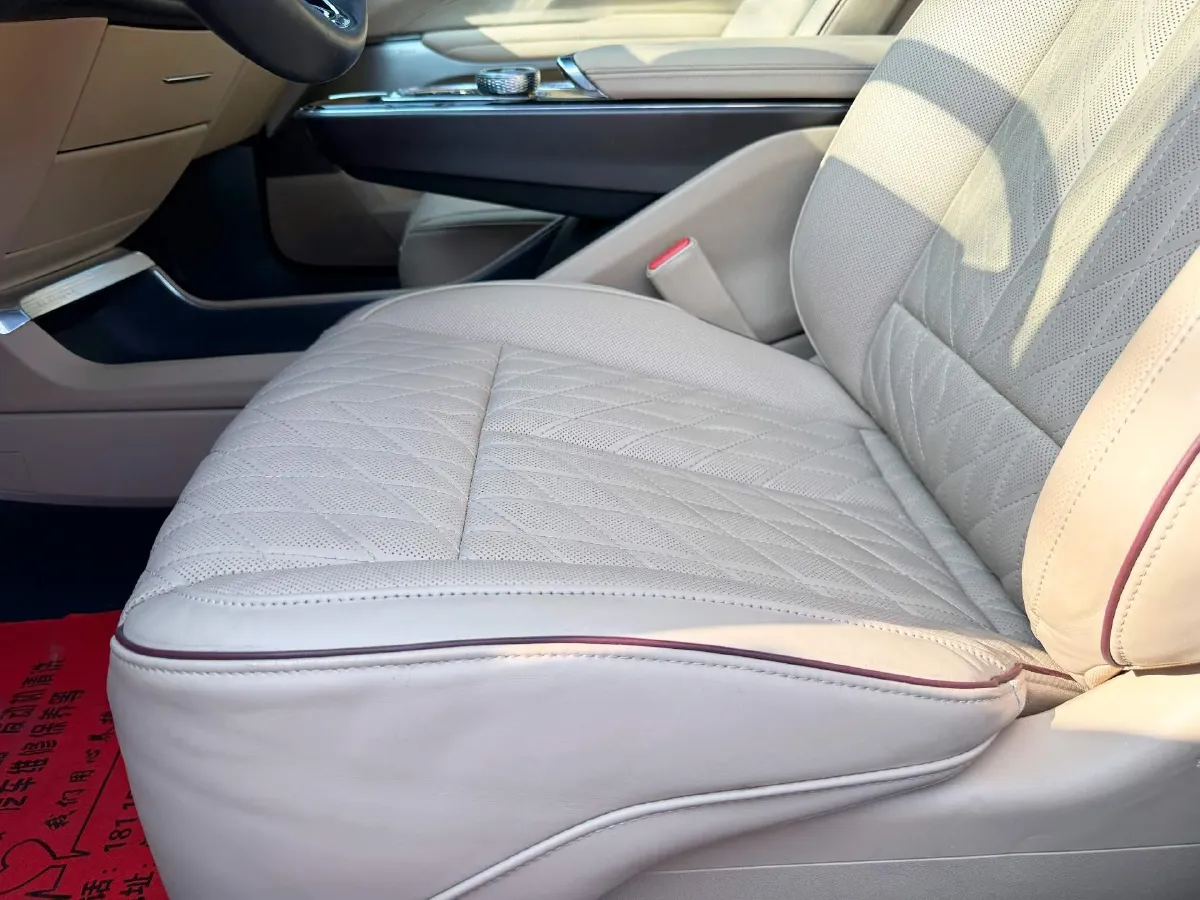 2022 Cadillac IQ Lyriq BEV 95.7KWH,autocango,china used car exporter,china ev exporter,chinese used car exporter,chinese used ev exporter