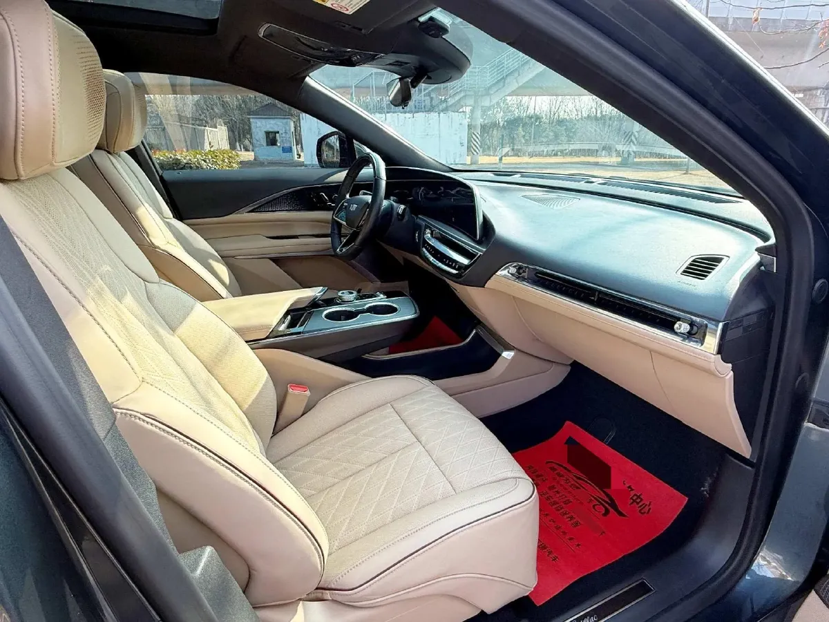 2022 Cadillac IQ Lyriq BEV 95.7KWH,autocango,china used car exporter,china ev exporter,chinese used car exporter,chinese used ev exporter