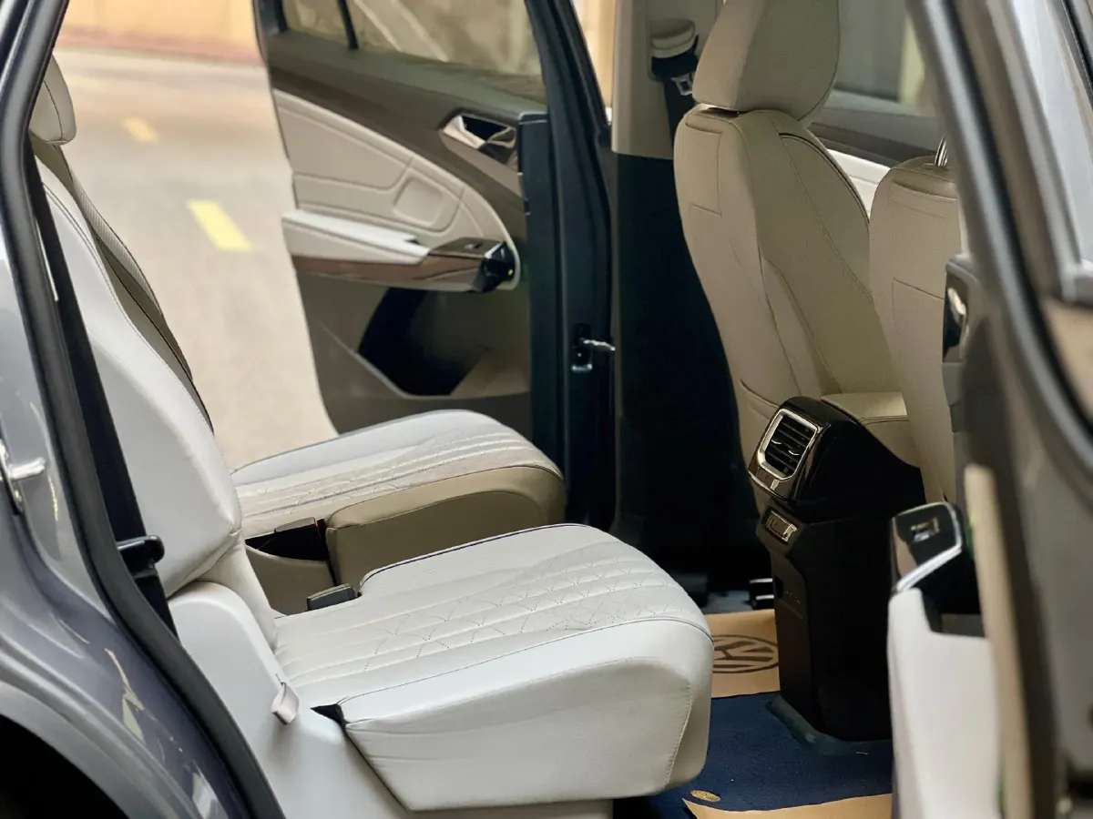 2023 Volkswagen ID.6 X BEV 83.4KWH,autocango,china used car exporter,china ev exporter,chinese used car exporter,chinese used ev exporter