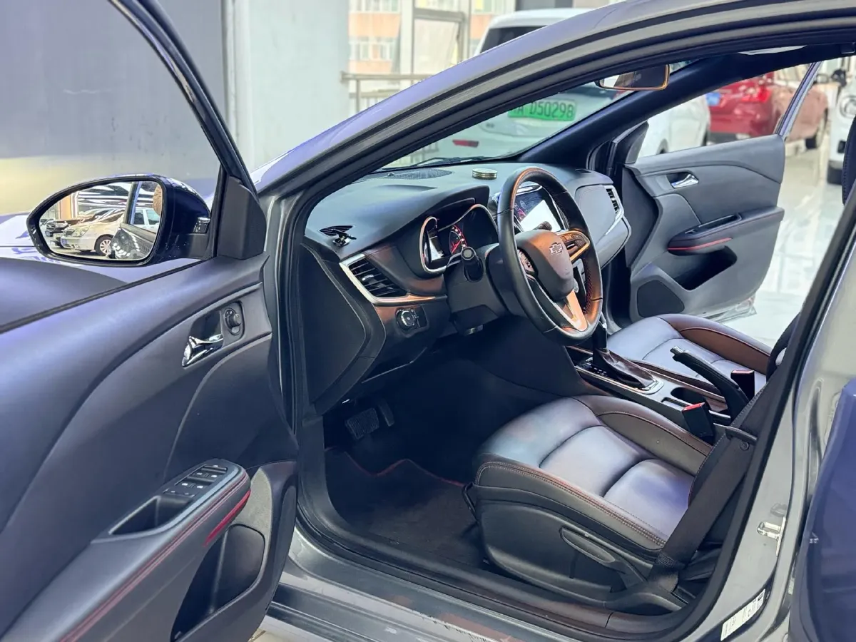 2020 Chevrolet Monza 1.3T 163HP L3 6AT,autocango,china used car exporter,china ev exporter,chinese used car exporter,chinese used ev exporter