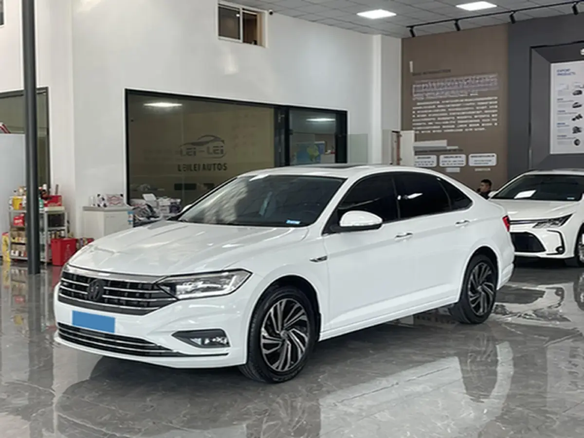 2022 Volkswagen Sagitar 1.4T 150HP L4 7DCT
