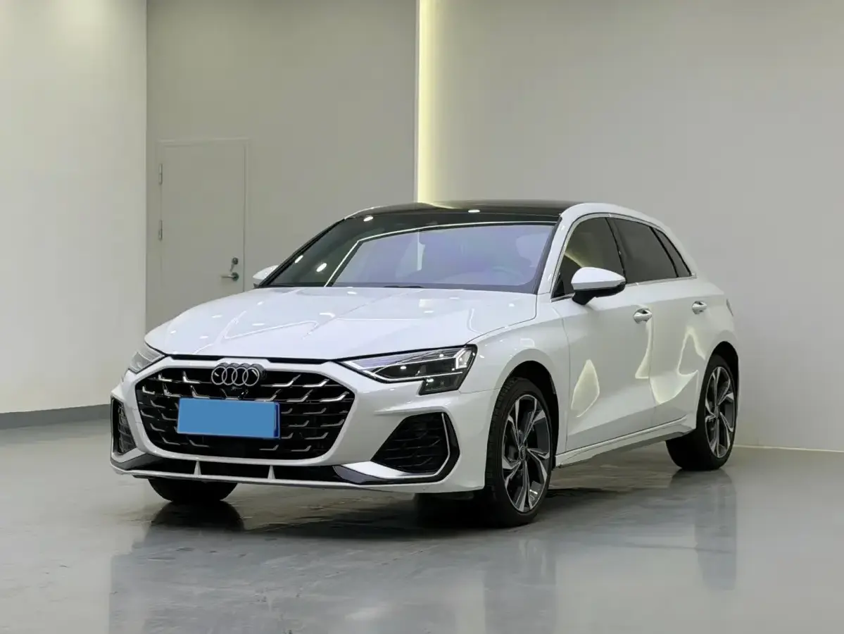 2025 Audi A3 1.5T 160HP L4 7DCT