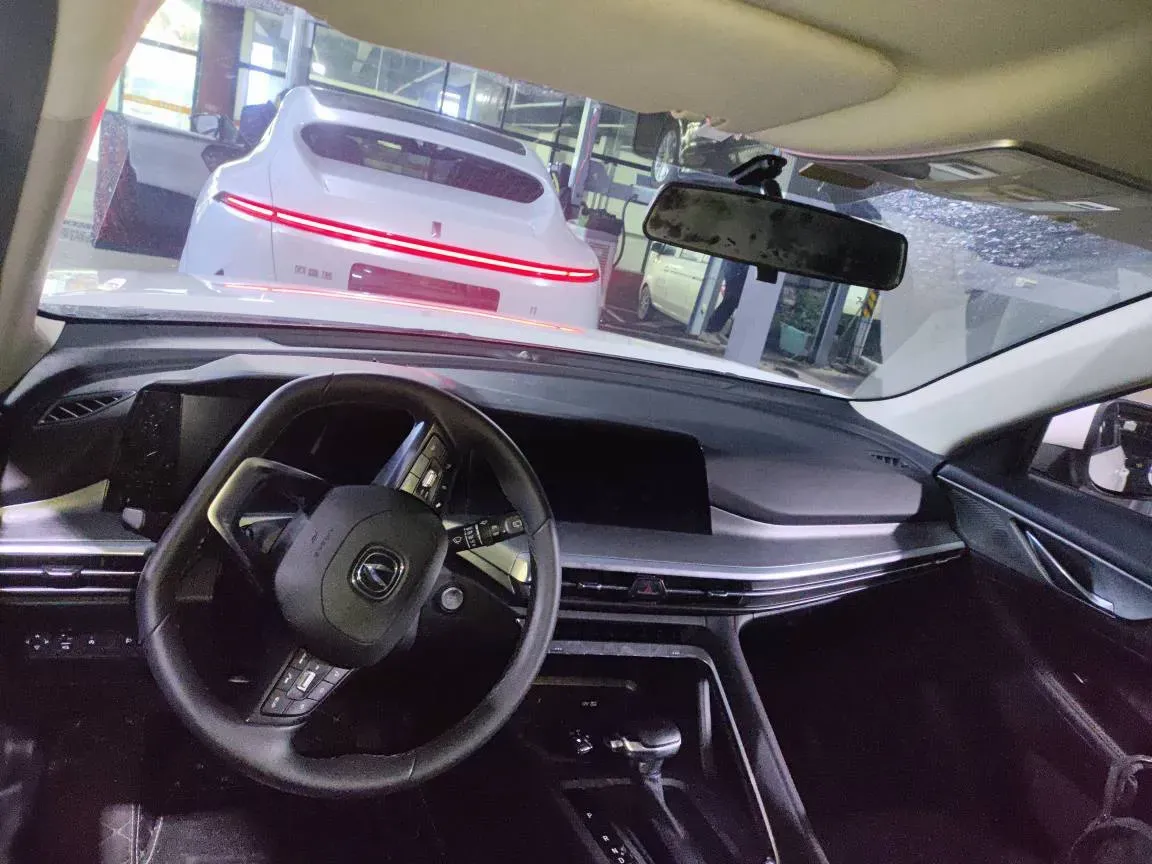 2021 ChangAn CS35 Plus 1.4T 160HP L4 7DCT,autocango,china used car exporter,china ev exporter,chinese used car exporter,chinese used ev exporter