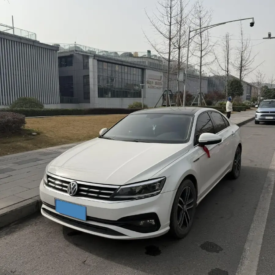 2019 Volkswagen Passat 1.4T 150HP L4 7DCT