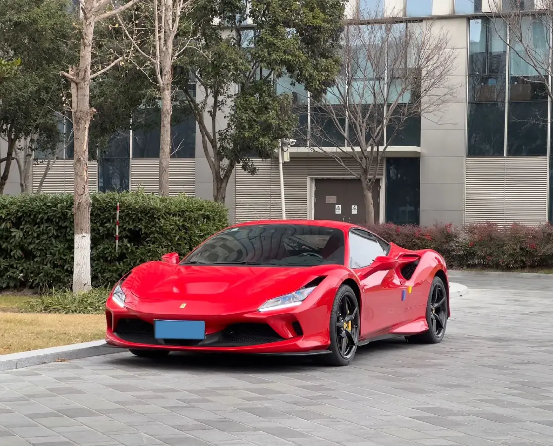 2019 Aston Martin DB11 5.2T 639HP V12 8AT