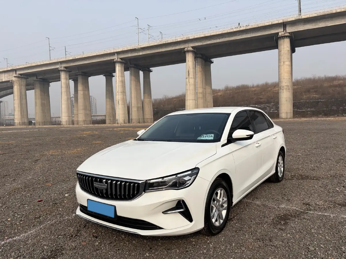 2025 Geely Emgrand 1.5L 127HP L4 5MT