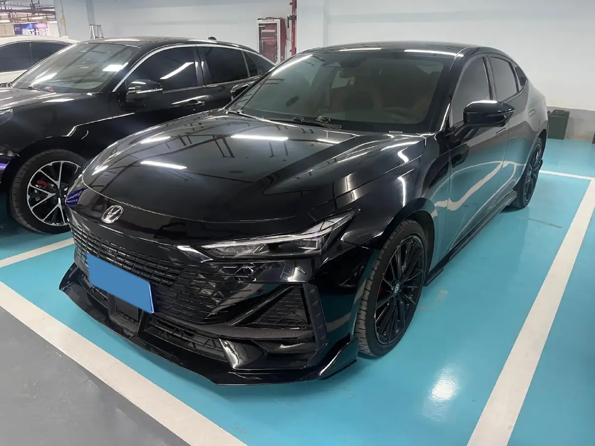 2023 ChangAn UNI-V 1.5T 188HP L4 7DCT