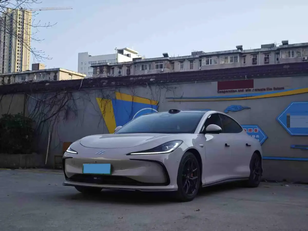 2024 IM L6 BEV 75KWH