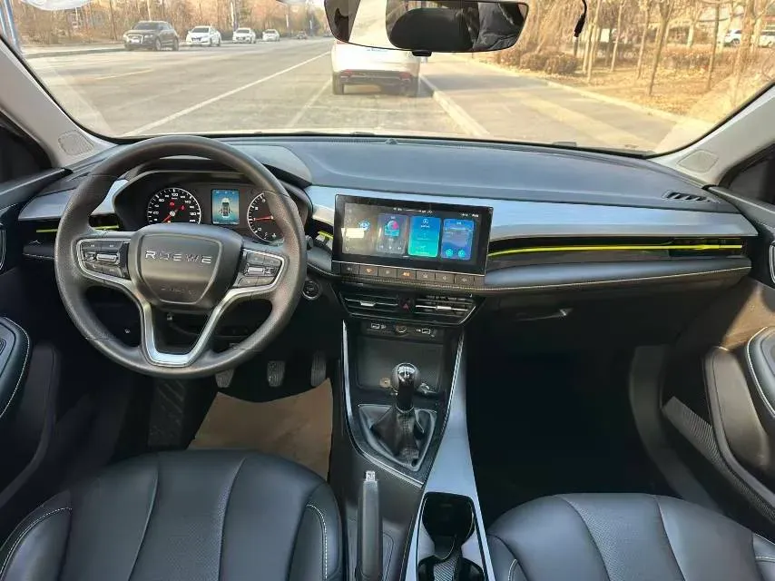 2021 Roewe i5 1.5L 120HP L4 5MT,autocango,china used car exporter,china ev exporter,chinese used car exporter,chinese used ev exporter