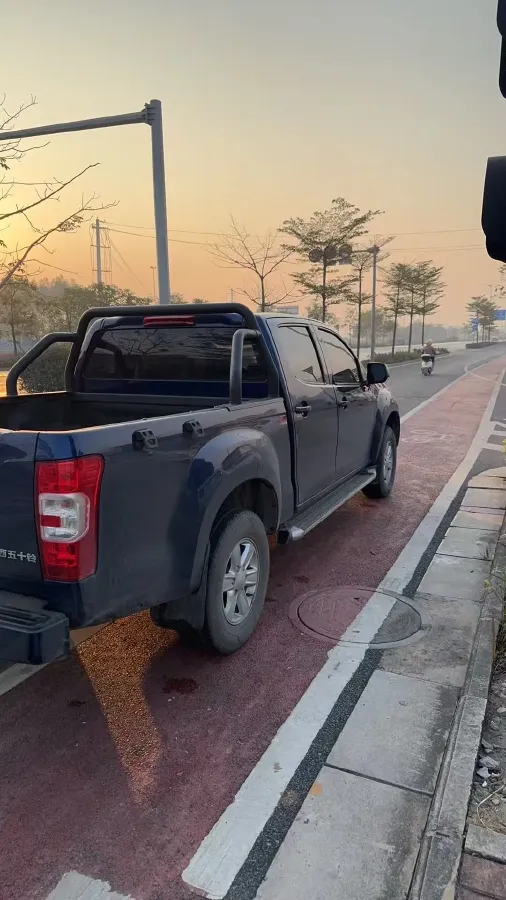 2020 JMC BaoDian 2.5T 140HP L4 5MT,autocango,china used car exporter,china ev exporter,chinese used car exporter,chinese used ev exporter