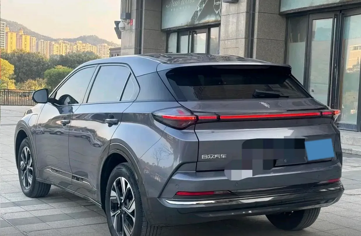 2022 Venucia Grand V 1.5T 190HP L4 7DCT,autocango,china used car exporter,china ev exporter,chinese used car exporter,chinese used ev exporter