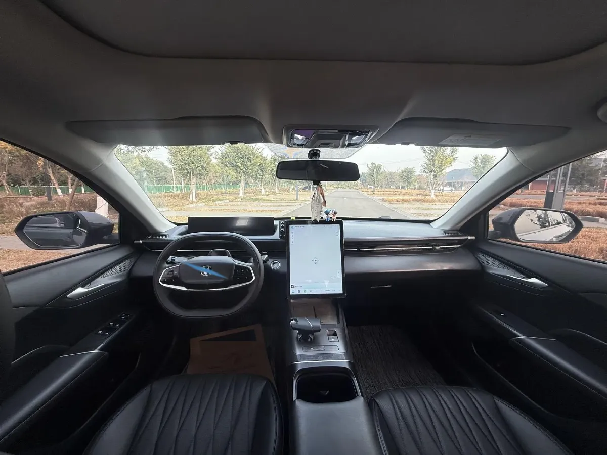 2023 ChangAn Lamore 1.5T 170HP L4 7DCT,autocango,china used car exporter,china ev exporter,chinese used car exporter,chinese used ev exporter