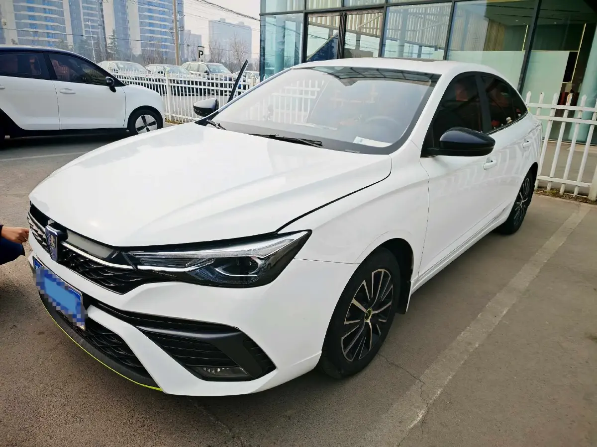 2021 Roewe i5 1.5L 120HP L4 5MT