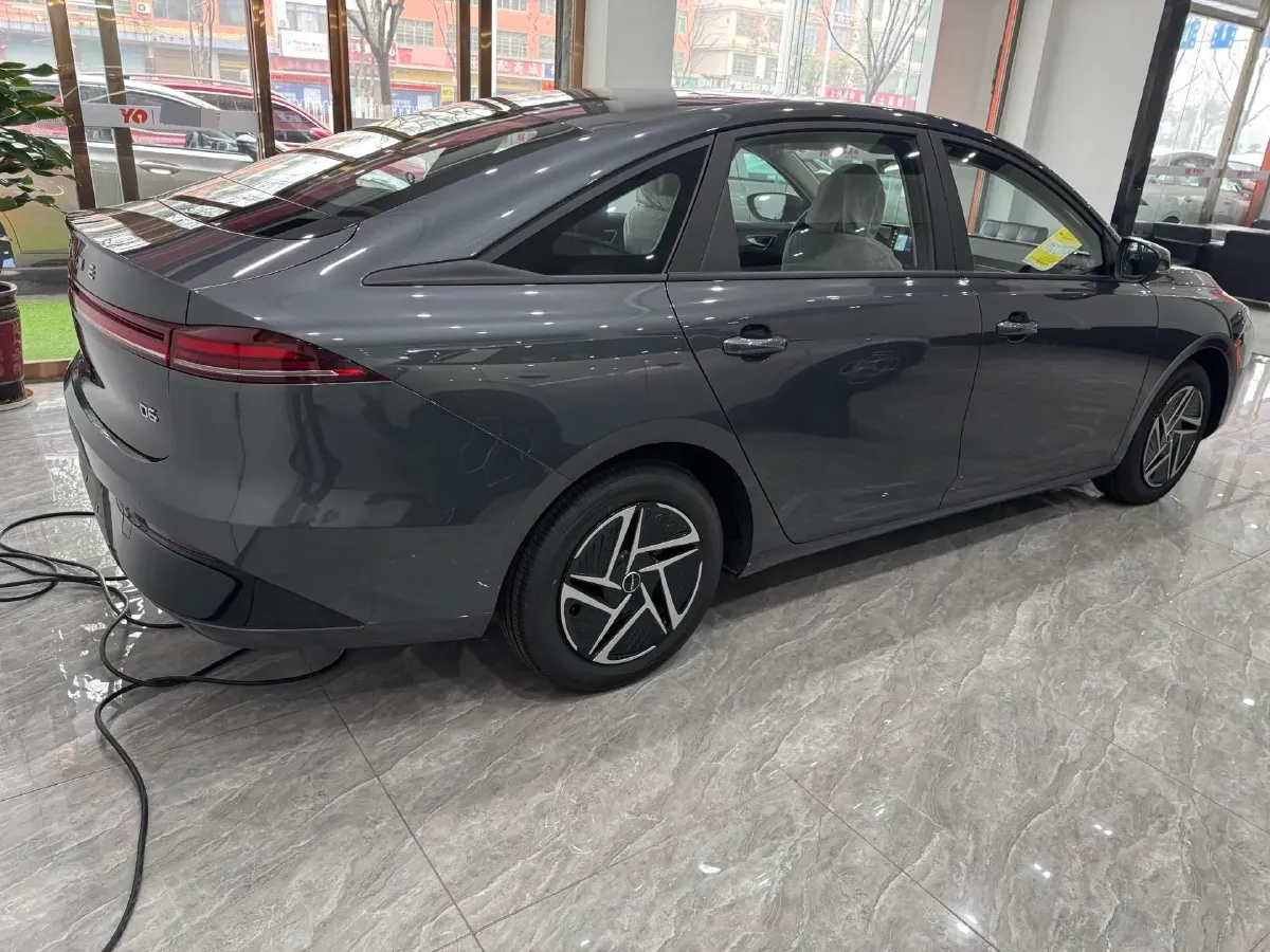 2025 Roewe D6 BEV,autocango,china used car exporter,china ev exporter,chinese used car exporter,chinese used ev exporter