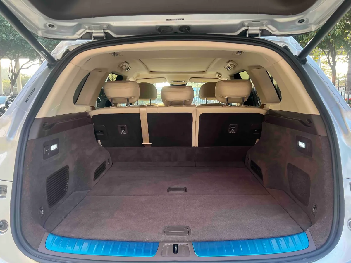 2024 Jaguar E-PACE 1.5T 200HP L3 8AT,autocango,china used car exporter,china ev exporter,chinese used car exporter,chinese used ev exporter