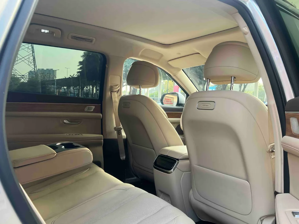 2024 Jaguar E-PACE 1.5T 200HP L3 8AT,autocango,china used car exporter,china ev exporter,chinese used car exporter,chinese used ev exporter