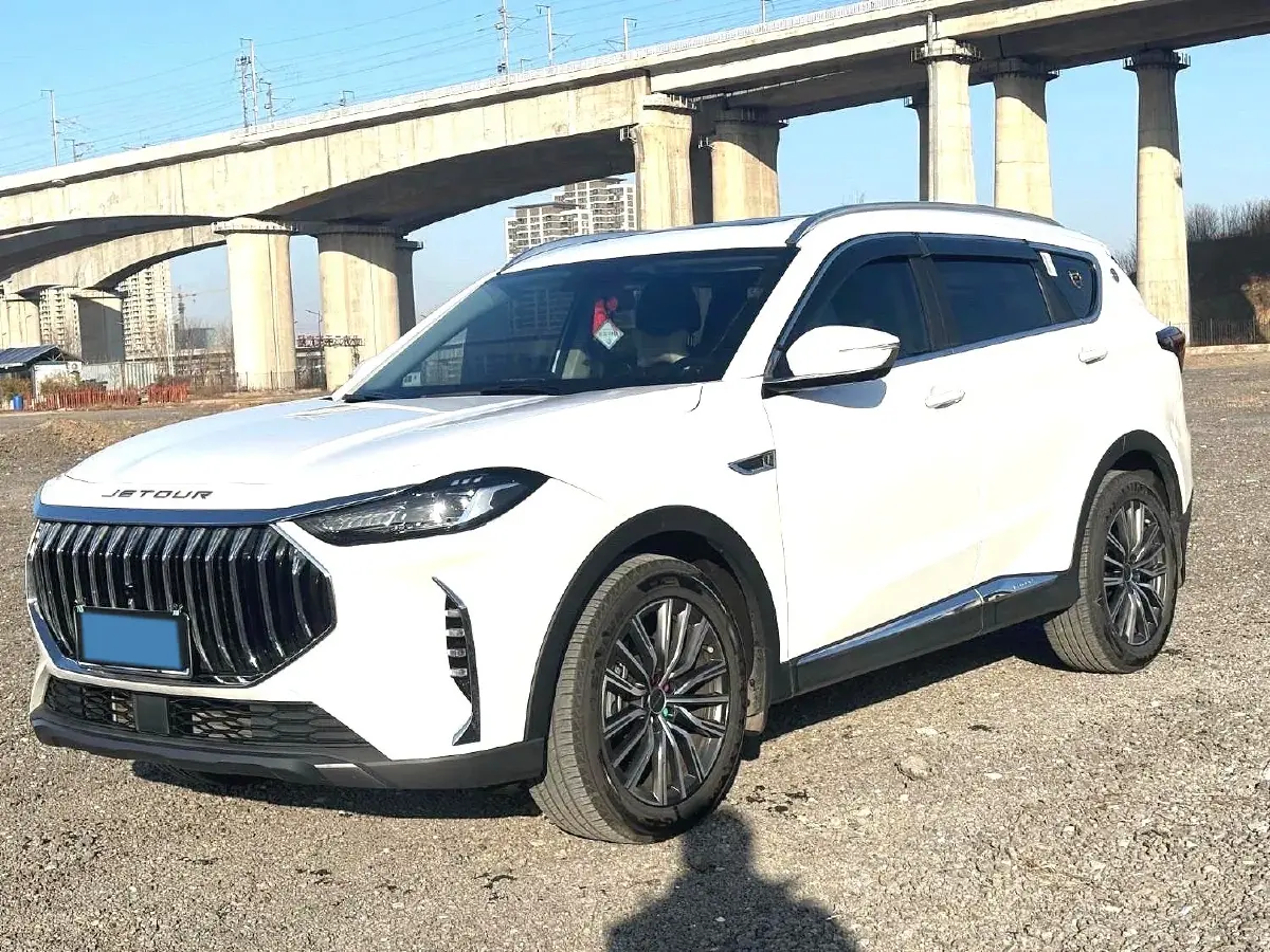2023 Jetour X70 Plus 1.6T 197HP L4 7DCT