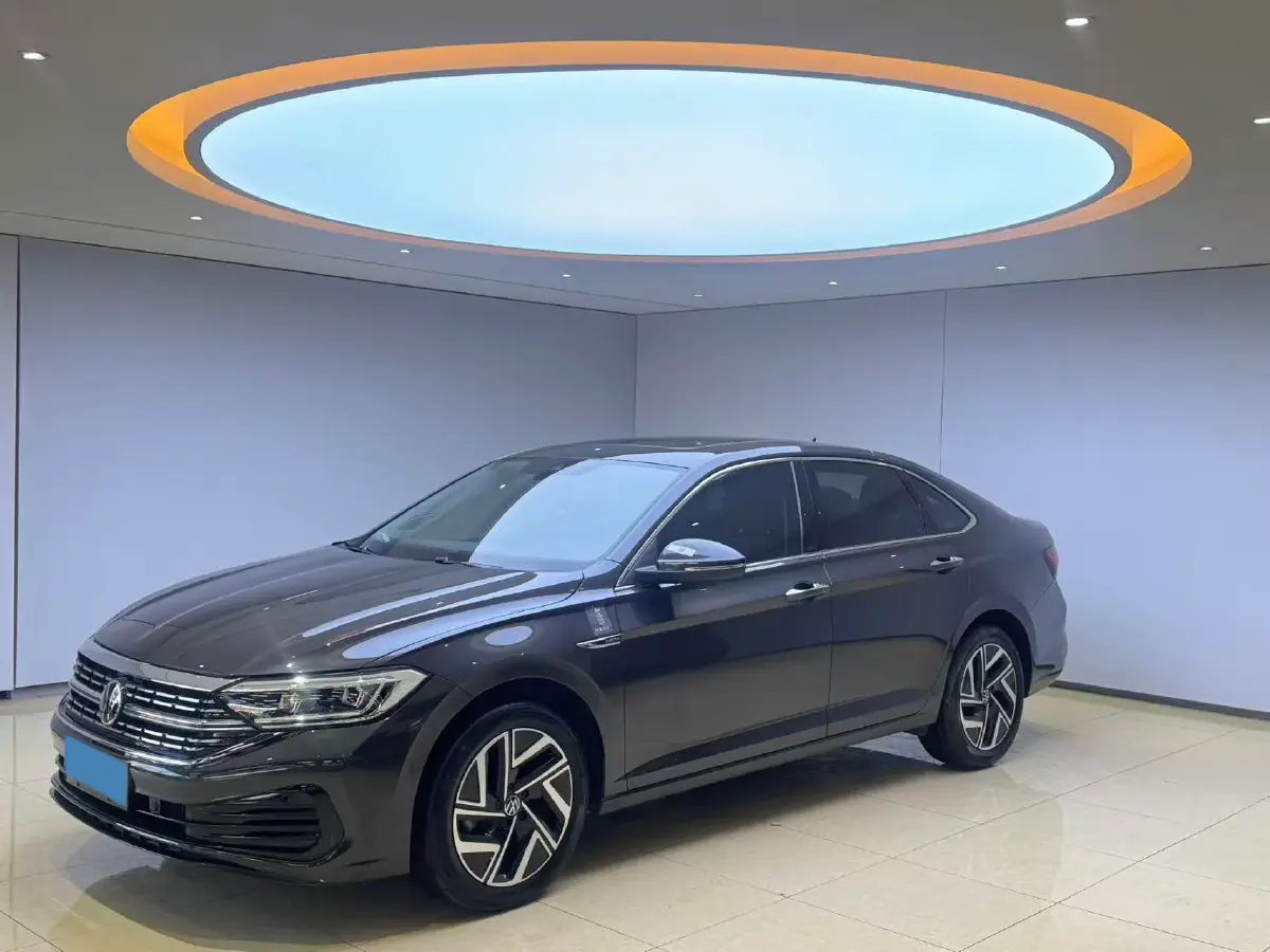 2023 Volkswagen Sagitar 1.4T 150HP L4 7DCT