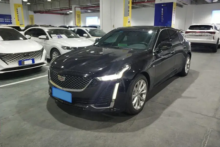 2022 Cadillac CT5 2.0T 237HP L4 10AT