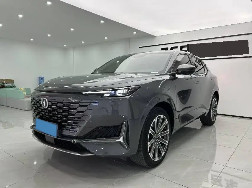 2021 ChangAn UNI-K 2.0T 233HP L4 8AT