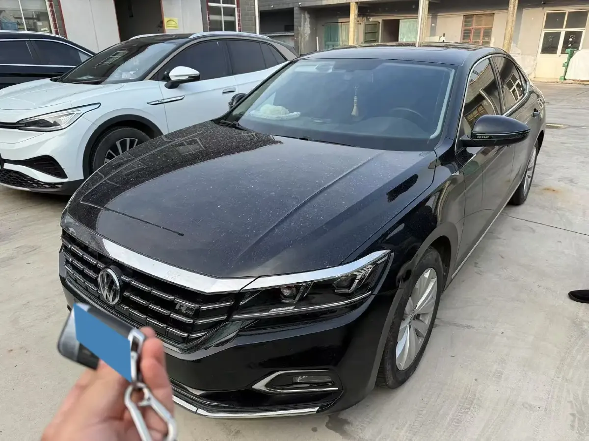 2021 Volkswagen Passat 2.0T 186HP L4 7DCT