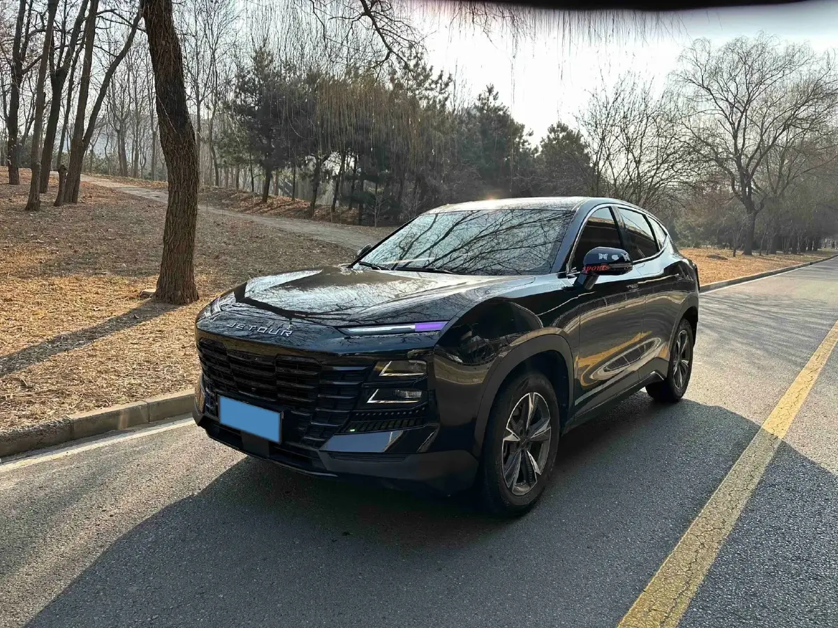 2023 Jetour DASHING 1.5T 156HP L4 6DCT