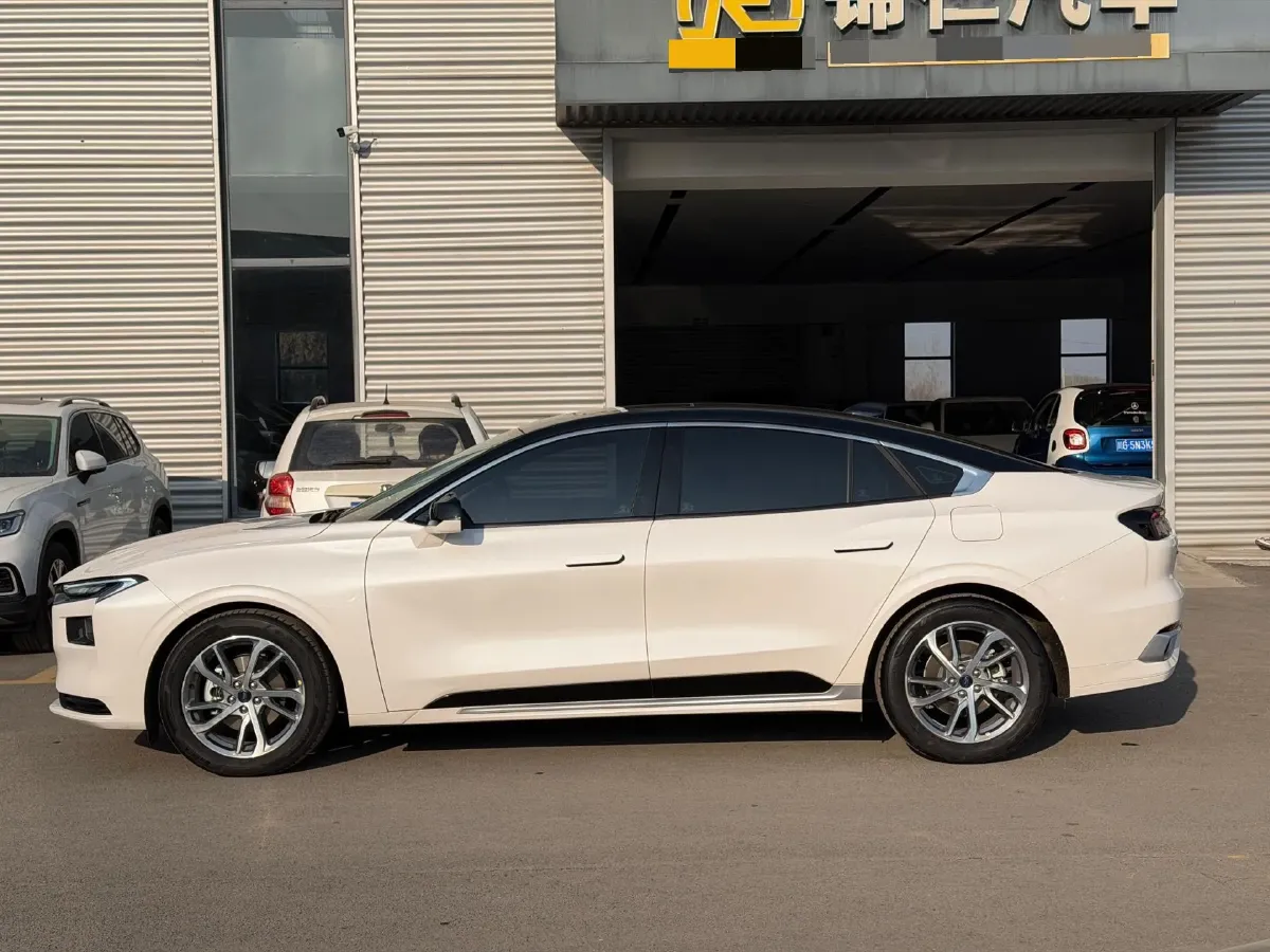 2022 Ford Mondeo 2.0T 238HP L4 8AT,autocango,china used car exporter,china ev exporter,chinese used car exporter,chinese used ev exporter