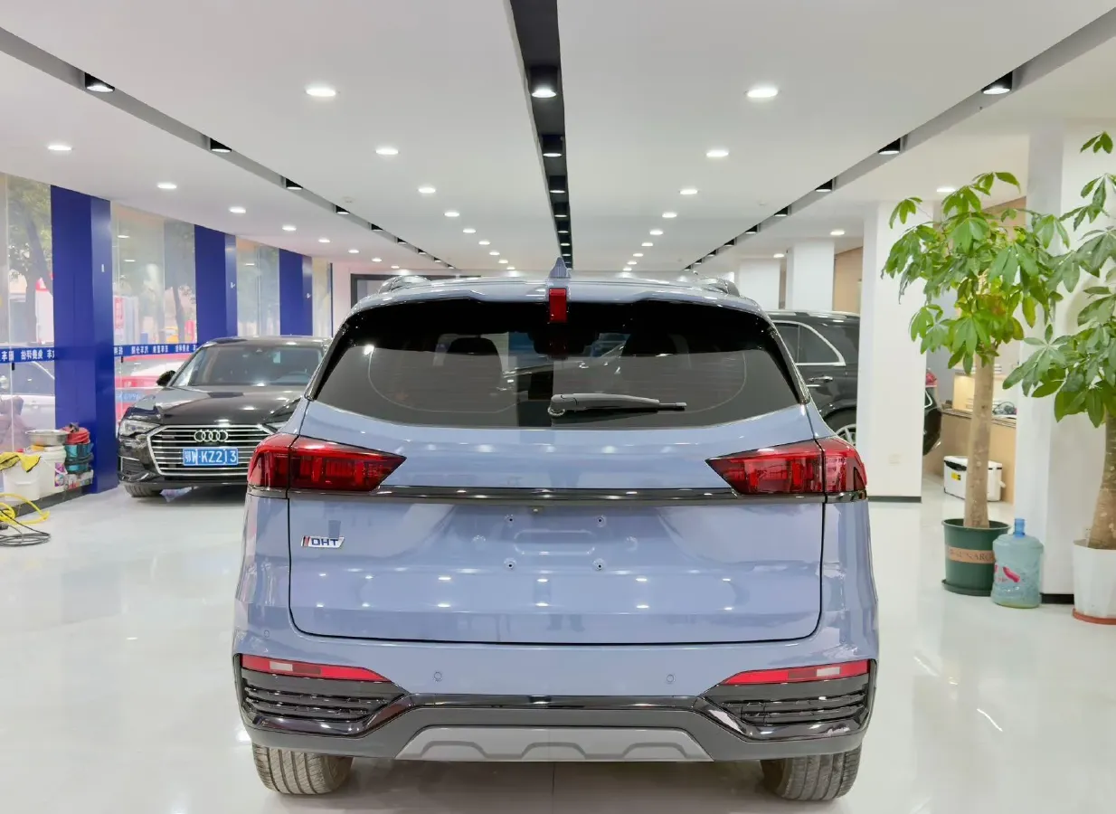 2022 WEY Latte DHT 1.5T 156HP L4 2DHT Hybrid,autocango,china used car exporter,china ev exporter,chinese used car exporter,chinese used ev exporter