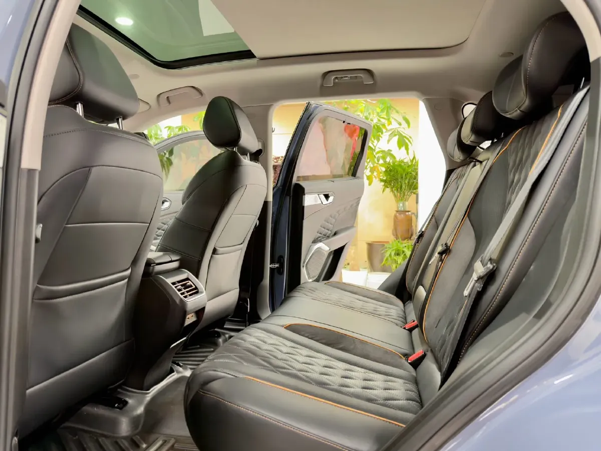 2022 WEY Latte DHT 1.5T 156HP L4 2DHT Hybrid,autocango,china used car exporter,china ev exporter,chinese used car exporter,chinese used ev exporter