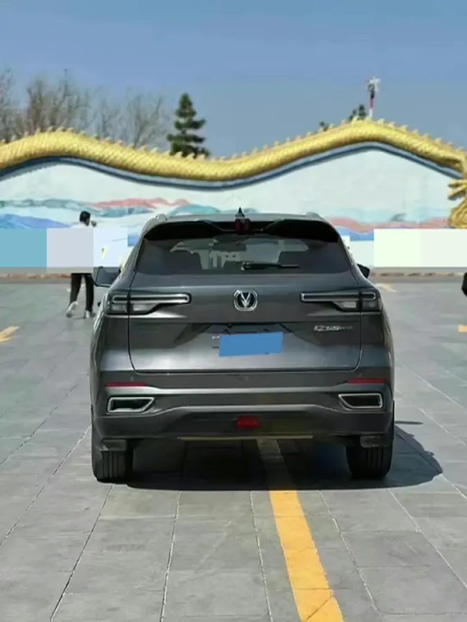 2022 ChangAn UNI-V 1.5T 188HP L4 7DCT,autocango,china used car exporter,china ev exporter,chinese used car exporter,chinese used ev exporter