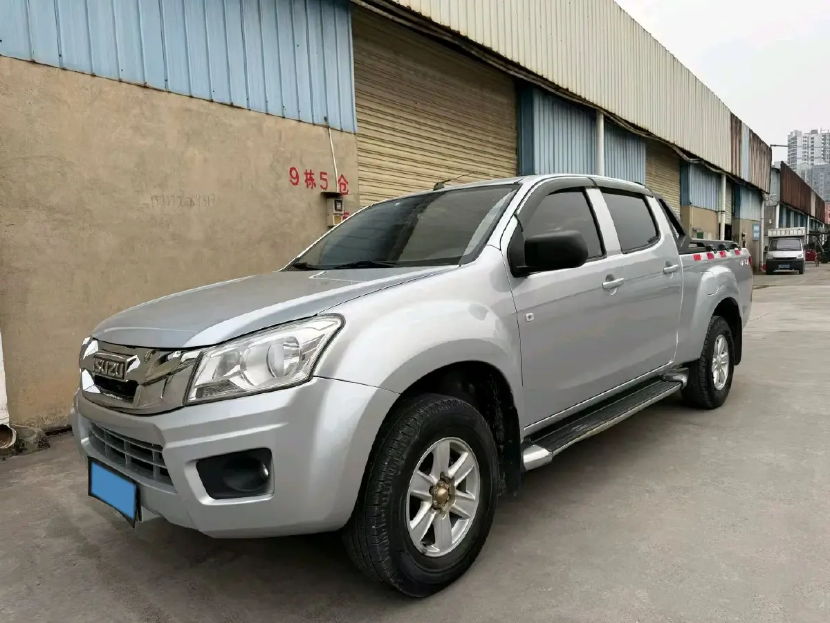 2020 Isuzu RE-MAX Jim 2.8T 120HP L4 5MT