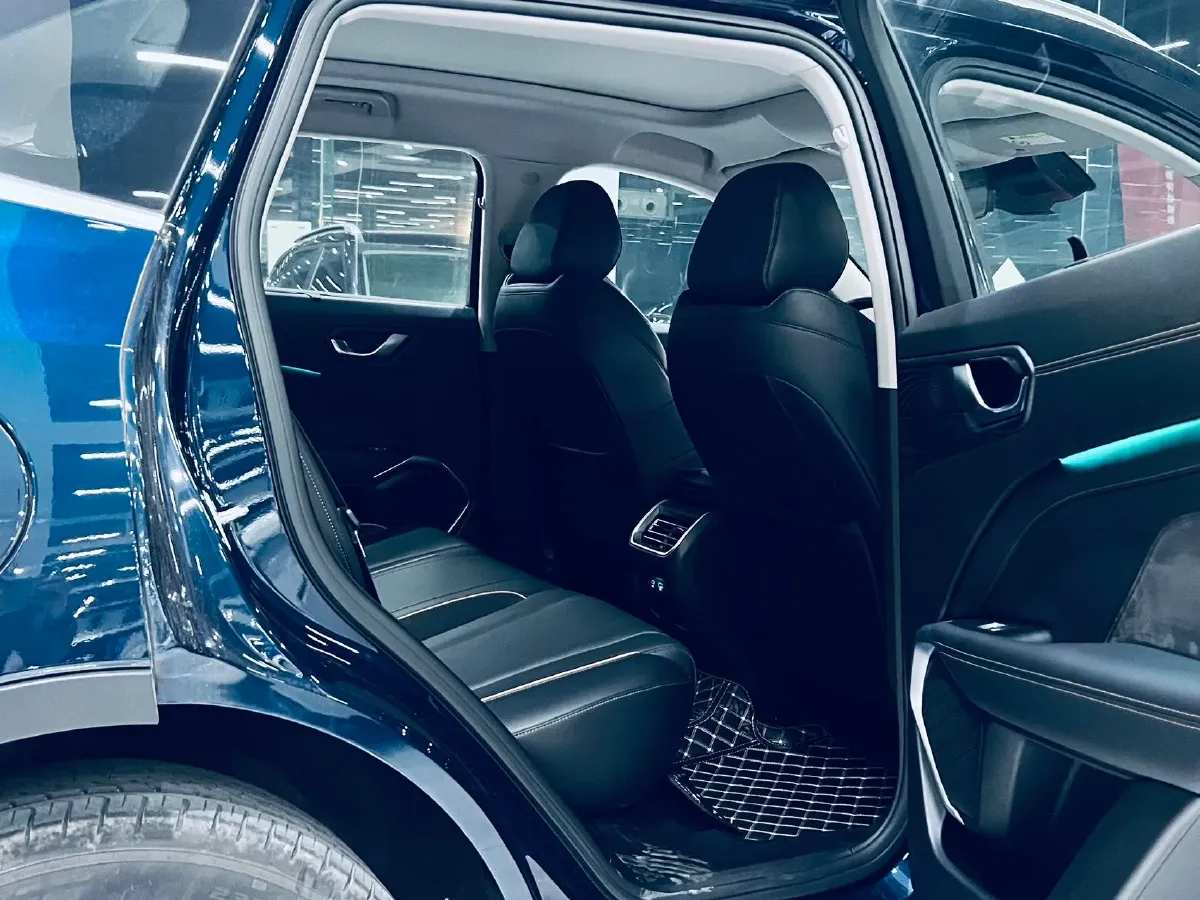 2022 WEY Latte 1.5T 156HP L4 2DHT PHEV 34KWH,autocango,china used car exporter,china ev exporter,chinese used car exporter,chinese used ev exporter