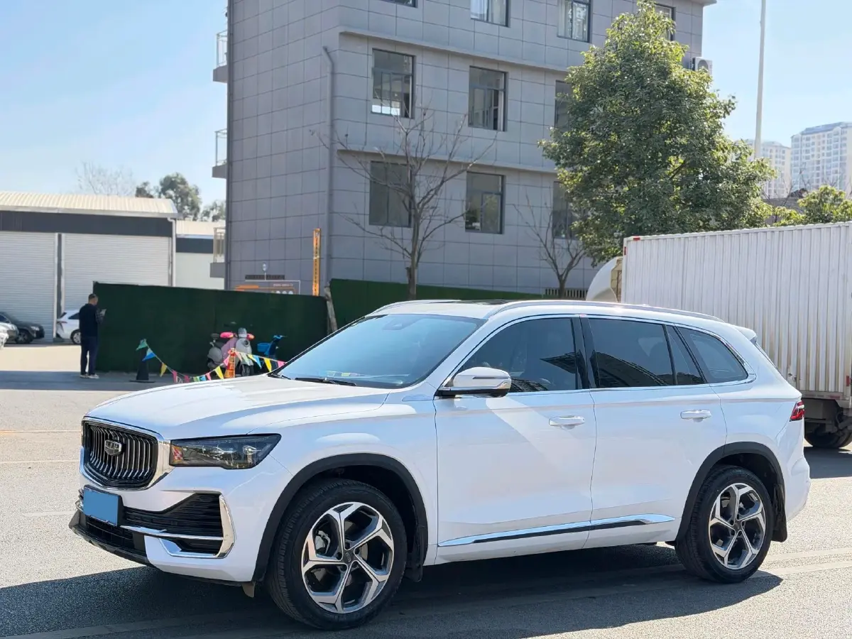 2024 Geely Monjaro 2.0T 218HP L4 7DCT