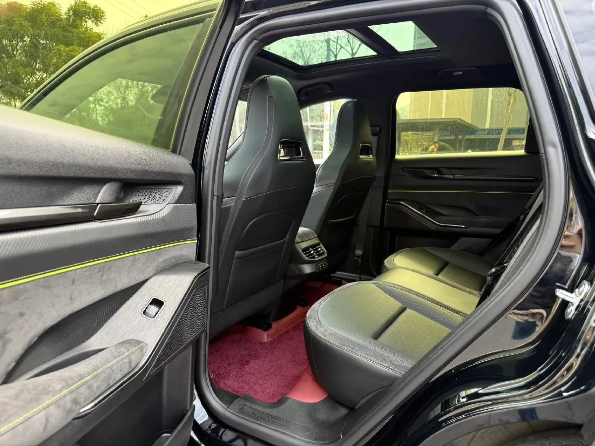 2022 Haval H6S 2.0T 211HP L4 7DCT,autocango,china used car exporter,china ev exporter,chinese used car exporter,chinese used ev exporter