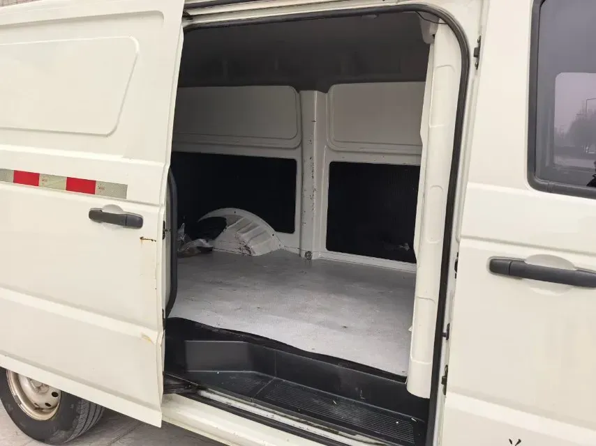 2020 MAXUS XinTu EV90 BEV 72KWH,autocango,china used car exporter,china ev exporter,chinese used car exporter,chinese used ev exporter