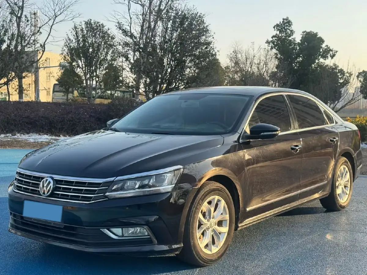 2015 Volkswagen Passat 1.8T 160HP L4 6AT