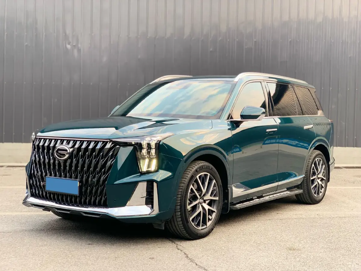 2022 GAC Trumpchi GS8 2.0T 190HP L4 E-CVT Hybrid