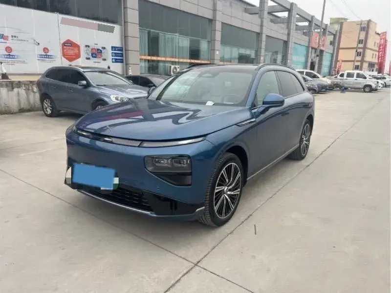 2025 Xpeng G9 BEV 79KWH