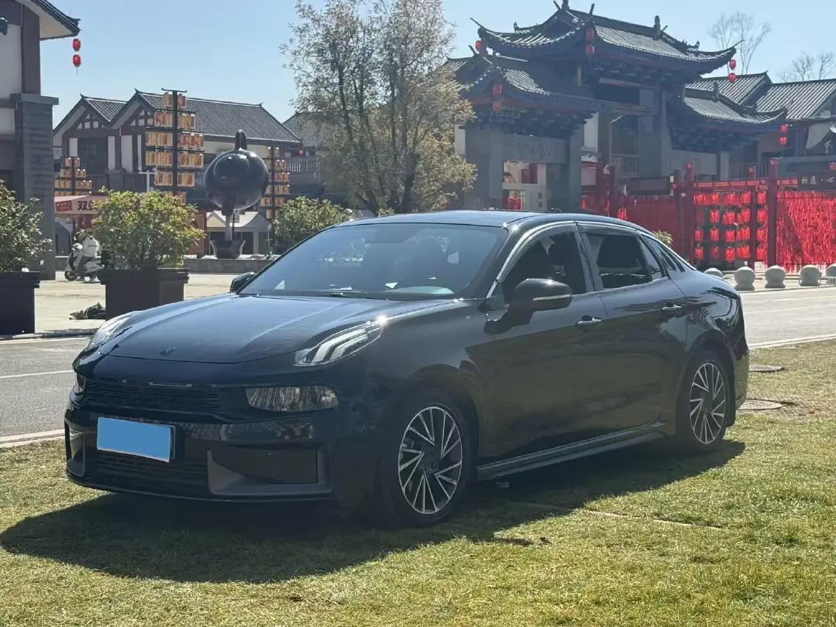 2022 LYNK&CO 03 2.0T 190HP L4 7DCT