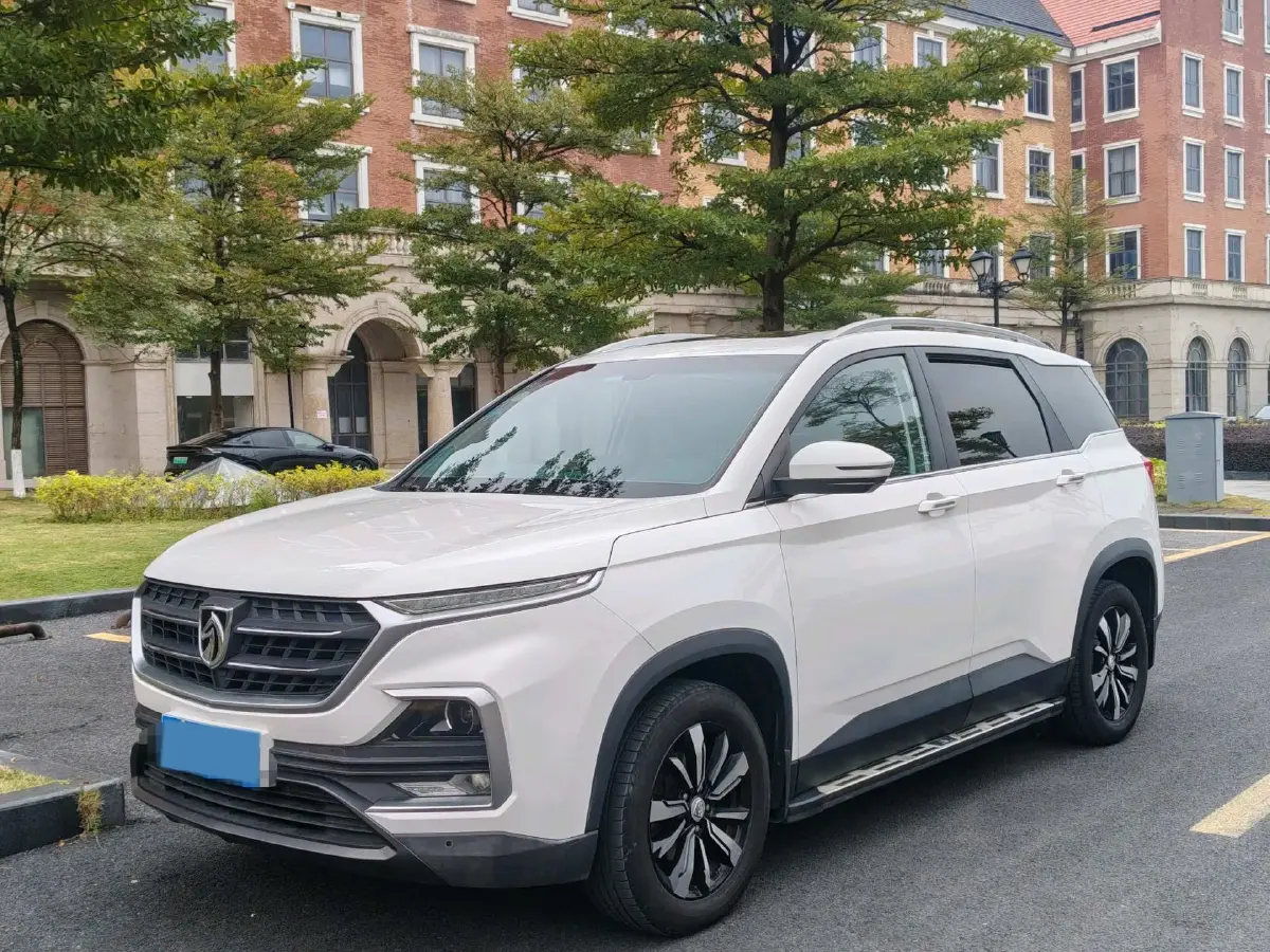 2018 BaoJun 530 1.5T 150HP L4 6MT