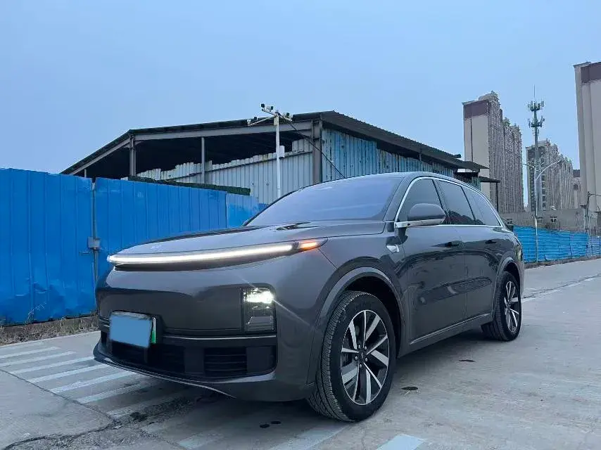 2023 Li L8 Range Extended 154HP REEV 40.9KWH