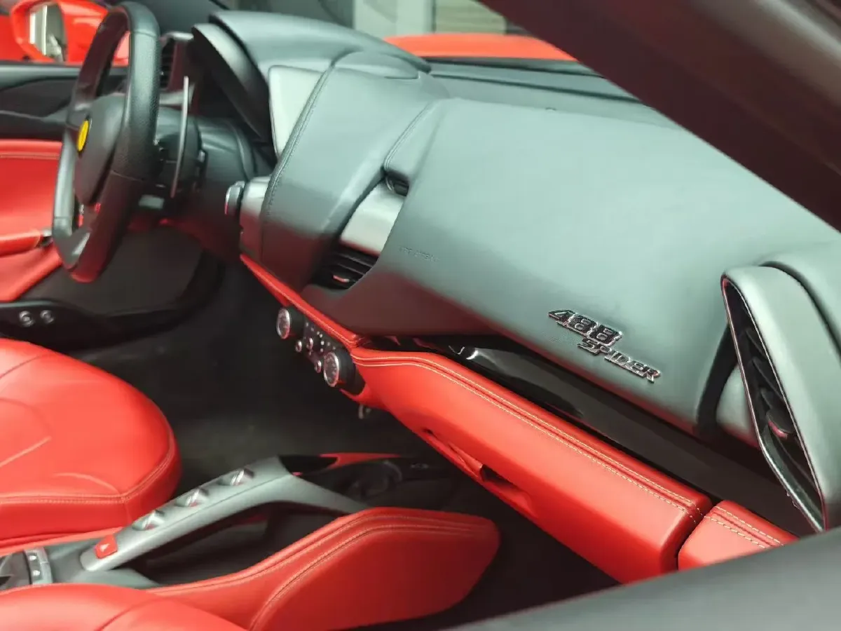 2015 Ferrari 488 3.9T 670HP V8 7DCT,autocango,china used car exporter,china ev exporter,chinese used car exporter,chinese used ev exporter