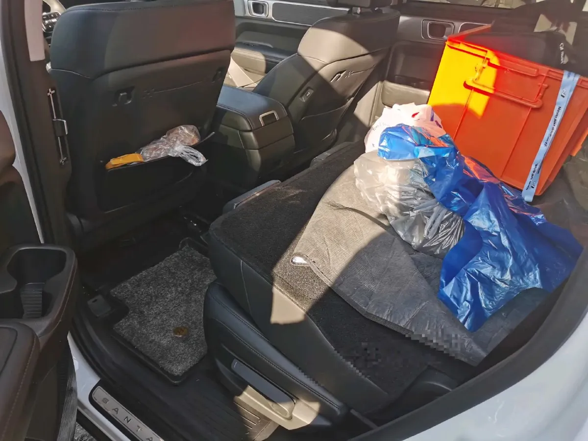 2024 Hyundai Santafe 2.0T 247HP L4 8AT,autocango,china used car exporter,china ev exporter,chinese used car exporter,chinese used ev exporter