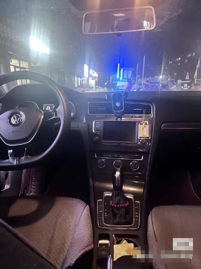 2017 Volkswagen Golf 1.4T 131HP L4 7DCT,autocango,china used car exporter,china ev exporter,chinese used car exporter,chinese used ev exporter