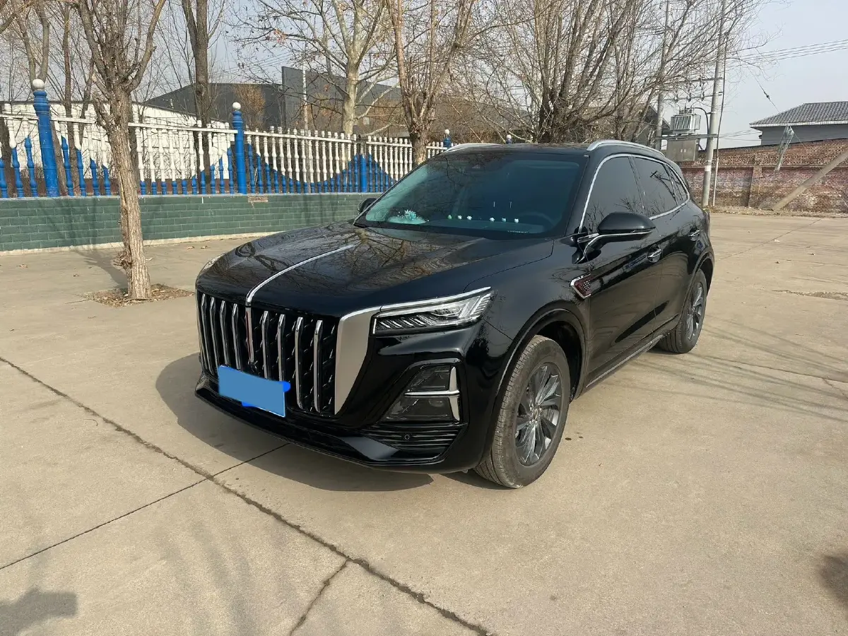 2023 HongQi HS5 2.0T 252HP L4 8AT