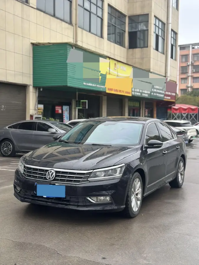 2017 Volkswagen Passat 1.8T 180HP L4 7DCT