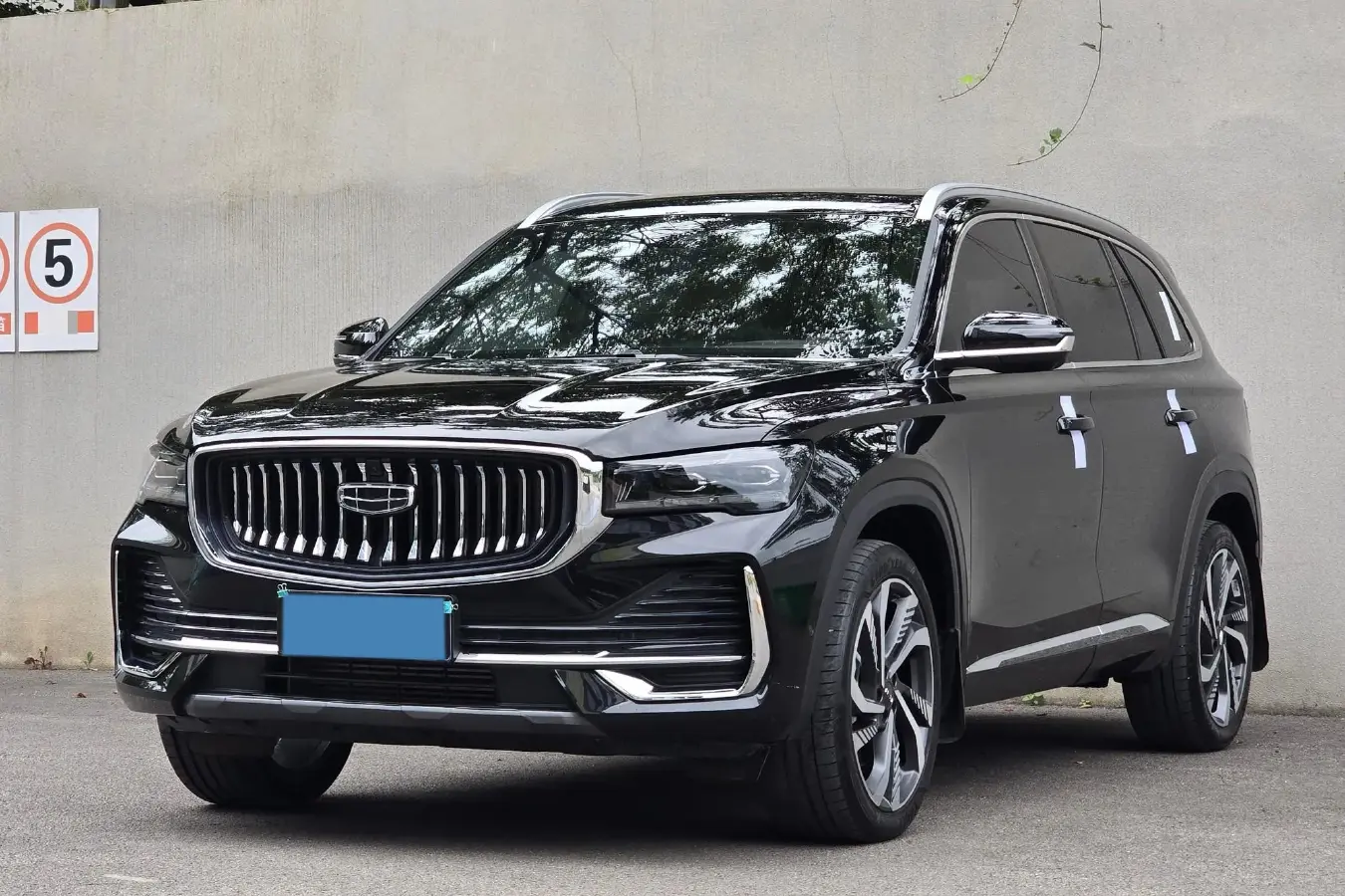 2021 Geely Monjaro 2.0T 238HP L4 8AT