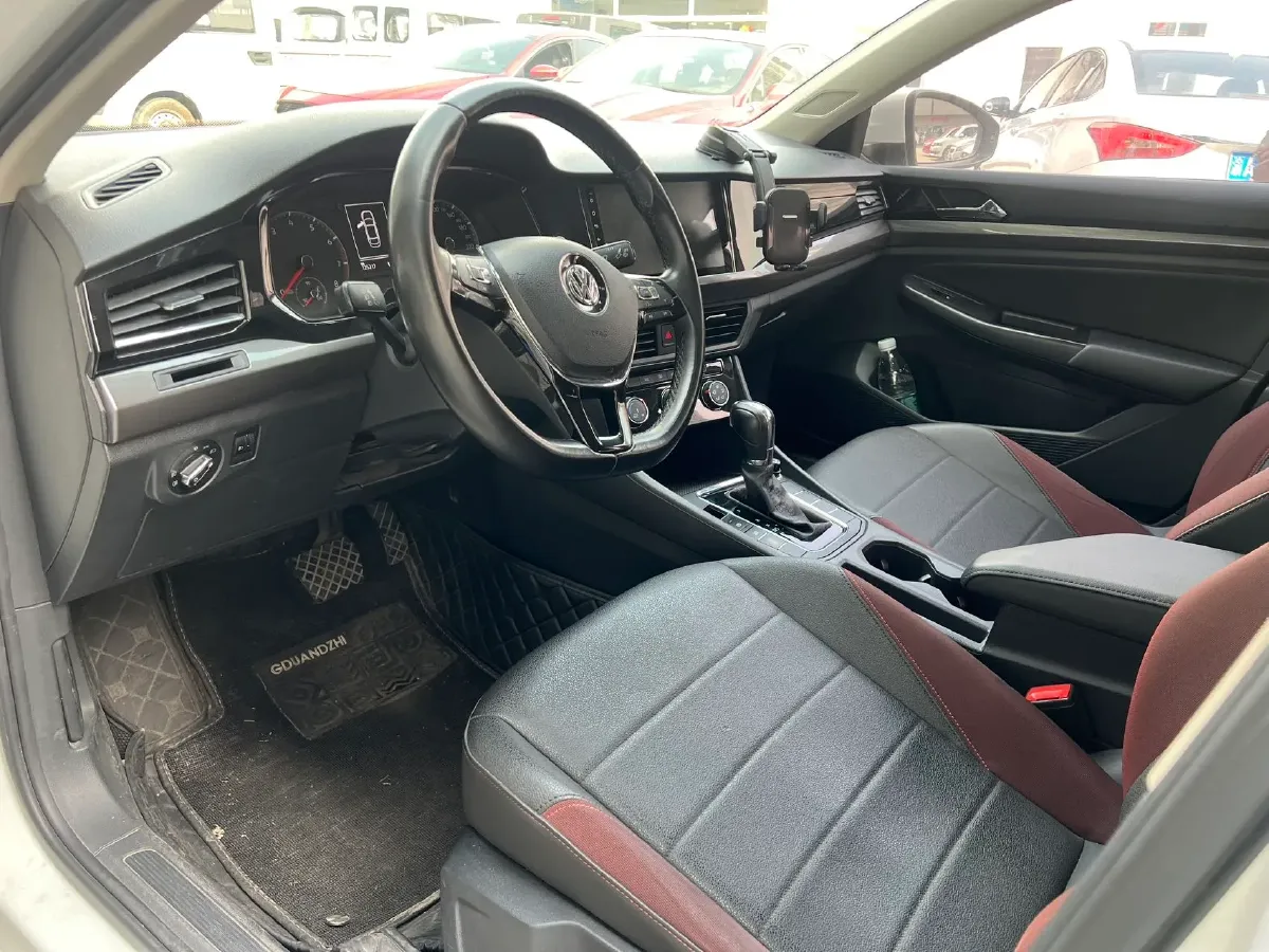 2019 Bestune T77 1.2T 143HP L4 7DCT,autocango,china used car exporter,china ev exporter,chinese used car exporter,chinese used ev exporter