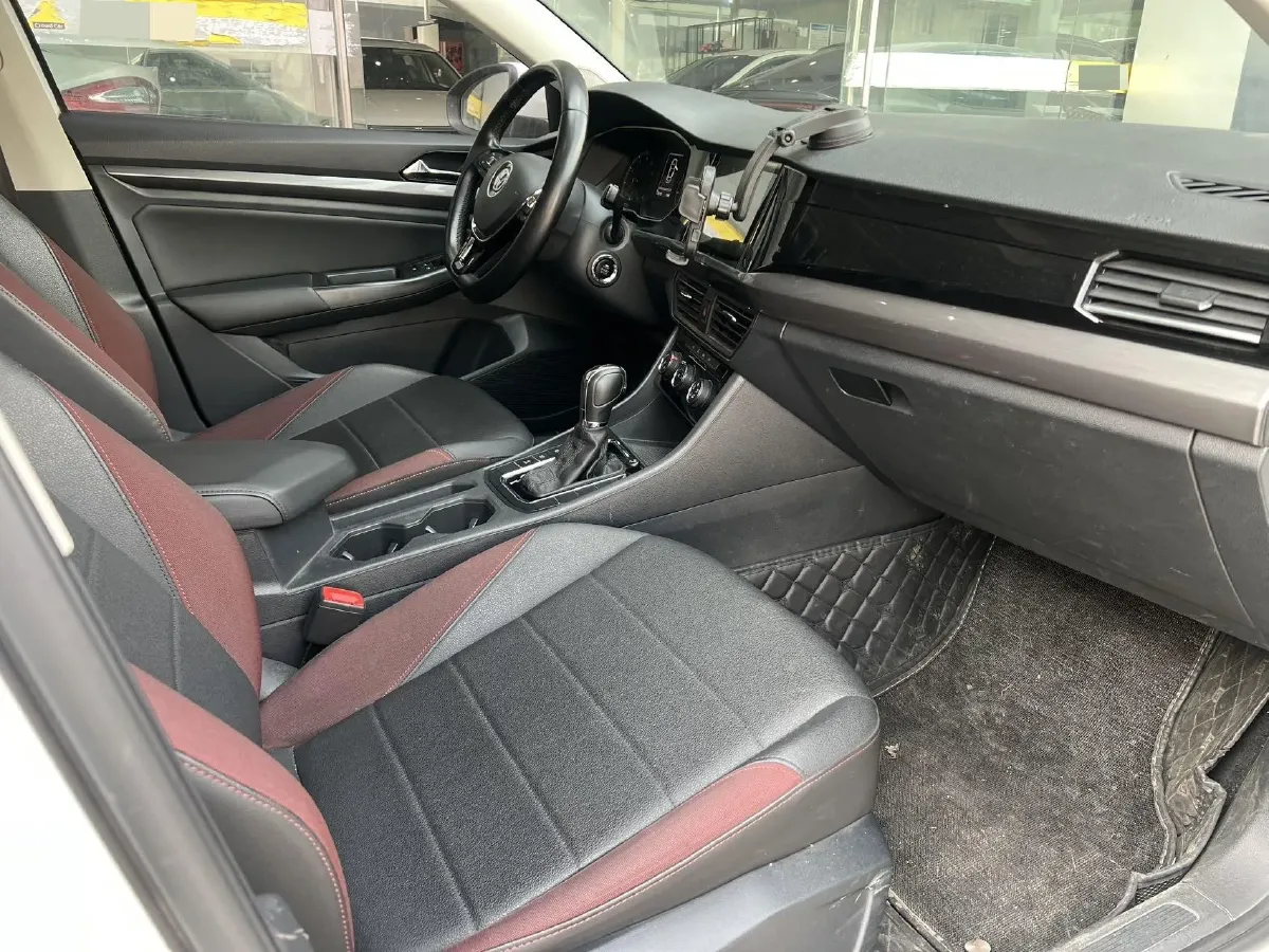 2019 Bestune T77 1.2T 143HP L4 7DCT,autocango,china used car exporter,china ev exporter,chinese used car exporter,chinese used ev exporter