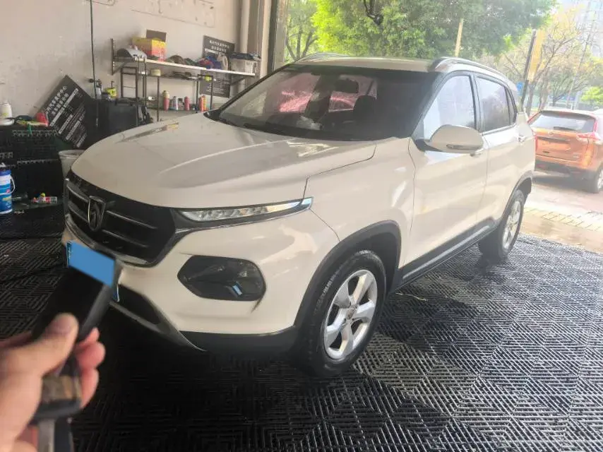 2017 BaoJun 310W 1.5L 105HP L4 6MT